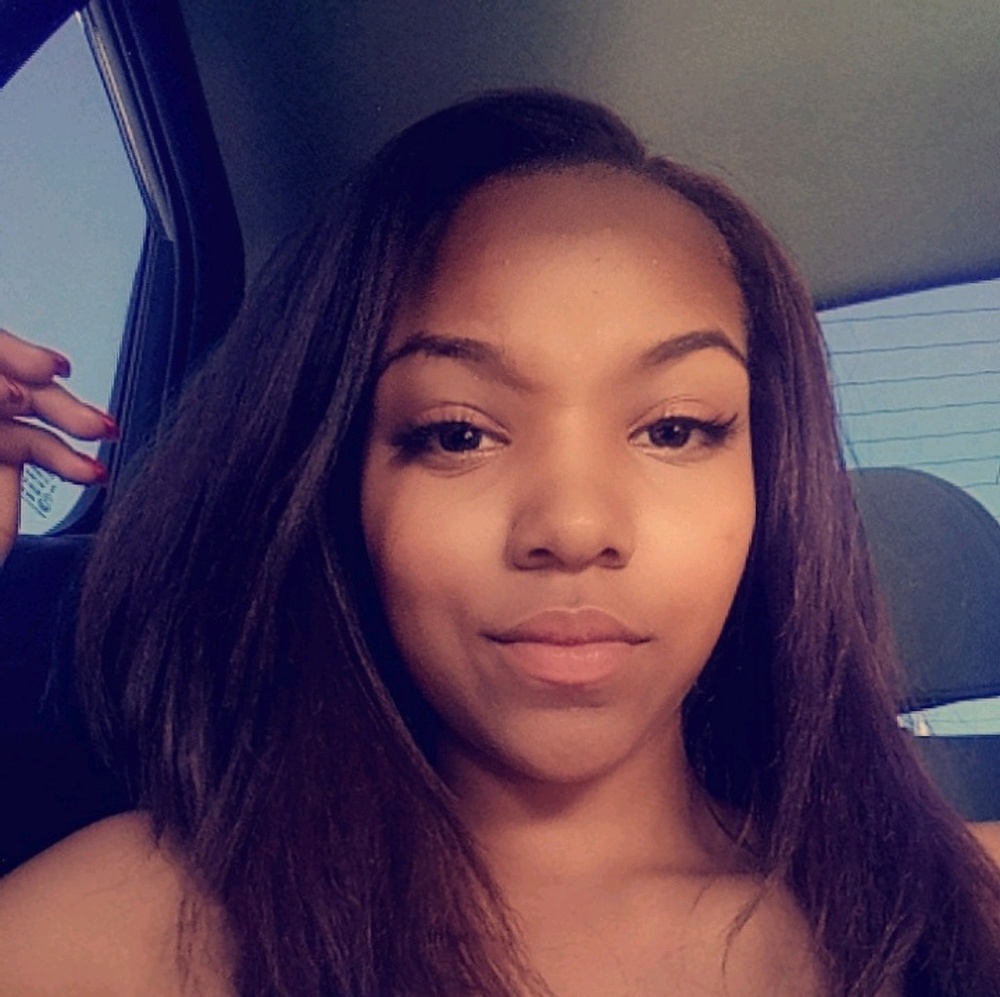 Meet your Posher, Neomi